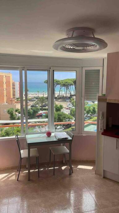 Estudio Con Vistas Al Mar Lägenhet La Pineda Exteriör bild